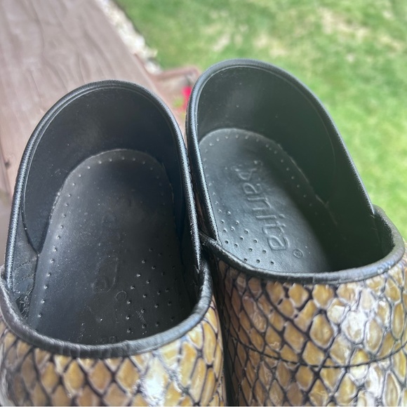 Dansko Sanita Copper Brown Faux Snake Skin Clogs Slip On Shoes Womens 38 US 7.5 - Picture 2 of 9